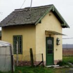 Őrház a sellyei állomás Középrigóc felőli végén