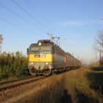 Gyékényes: V43 1068 érkezik kaposvári személyvonatával (2007.09.30.)