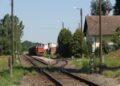 Barcs felé visszatekintve a drávafoki mrh.-re, bent áll a tehervonat (készítette: Balázs Zsolt, 2007. nyár)