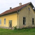 A régi segesdi állomás felvételi épülete az utca felől (készítette: Dávidházi Tibor)