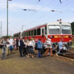 Megérkezik az interpici, újabb utasok veszik célba a kisvonatot