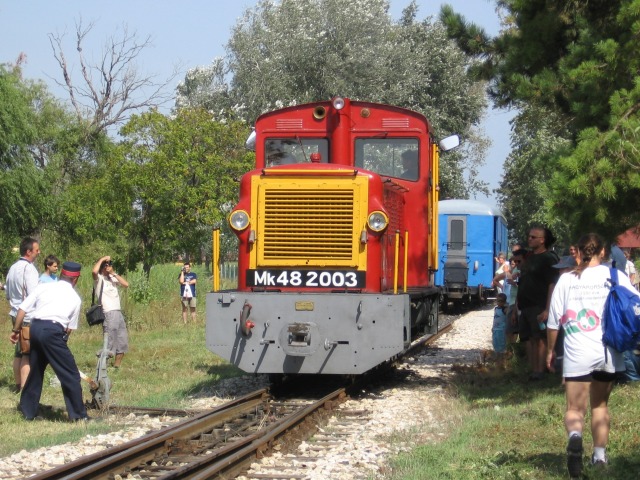 Az Mk48 2003-as mozdony imremajori körüljárása közben (készítette: Dávidházi Tibor)