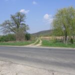 A 66-os út átjárójának helye a szentbalázsi állomástól északra