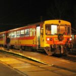 Keszthely: a koszorúkkal feldíszített utolsó somogyszobi vonat